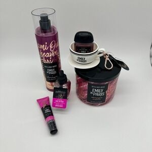 Bath Body Works Emily In Paris Champagne Candle Sanitizer Gloss Wallflower Set